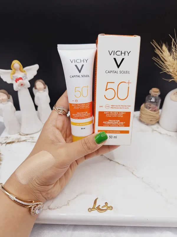 کرم ضد آفتاب رنگی جوانساز و ضد لک ویشی کاپیتال سولیل ویشی VICHY  SPF50 کد 1826